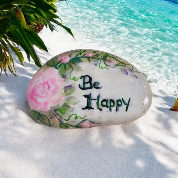 Freehand painted rock with peach roses and words of expression "Be Happy" - Picture 6 of 7
